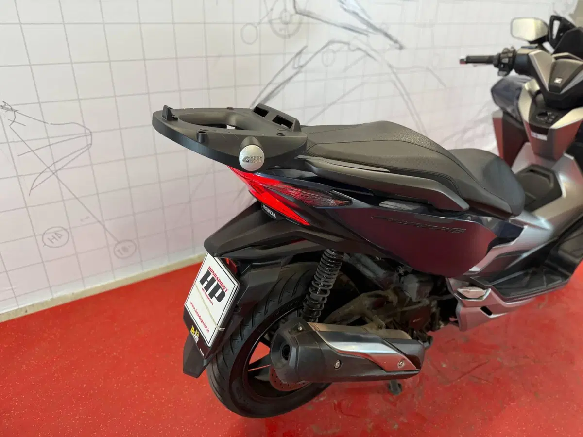 Honda Forza 300 (2019 - 20) (12)