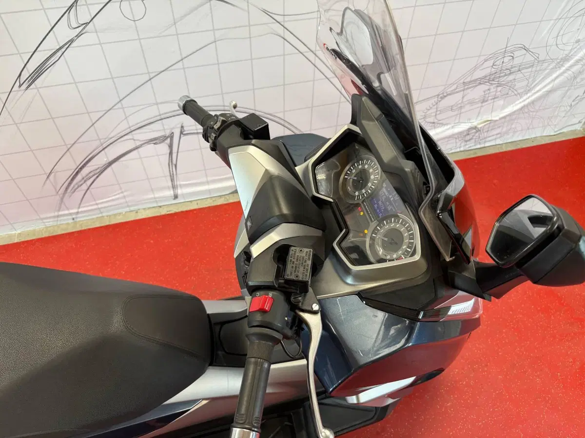 Honda Forza 300 (2019 - 20) (8)