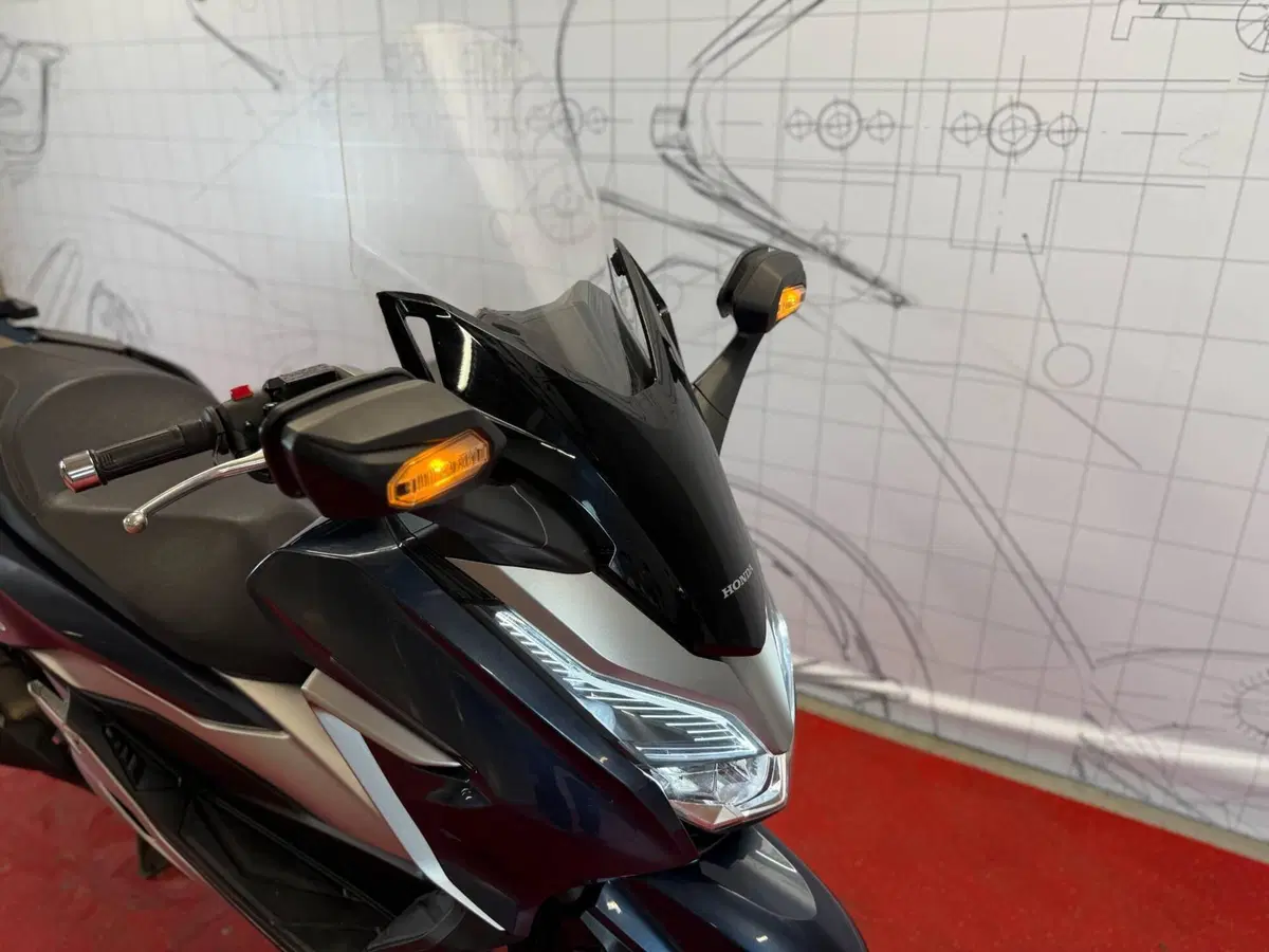 Honda Forza 300 (2019 - 20) (10)