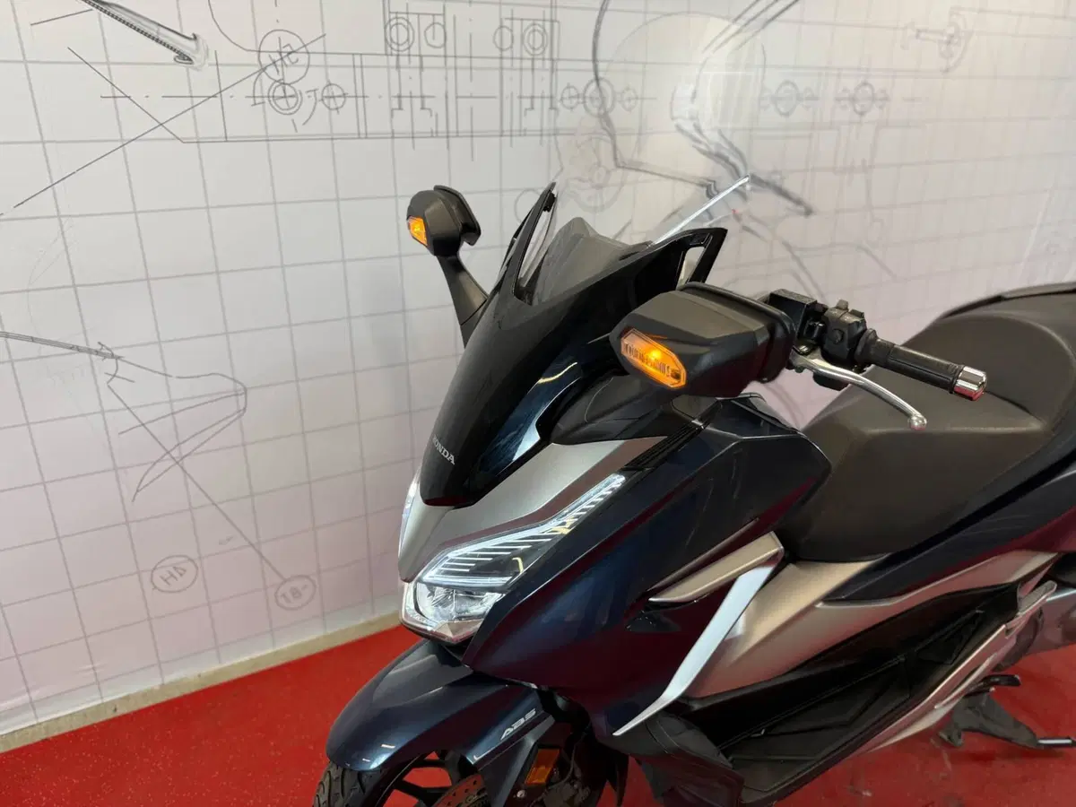 Honda Forza 300 (2019 - 20) (14)