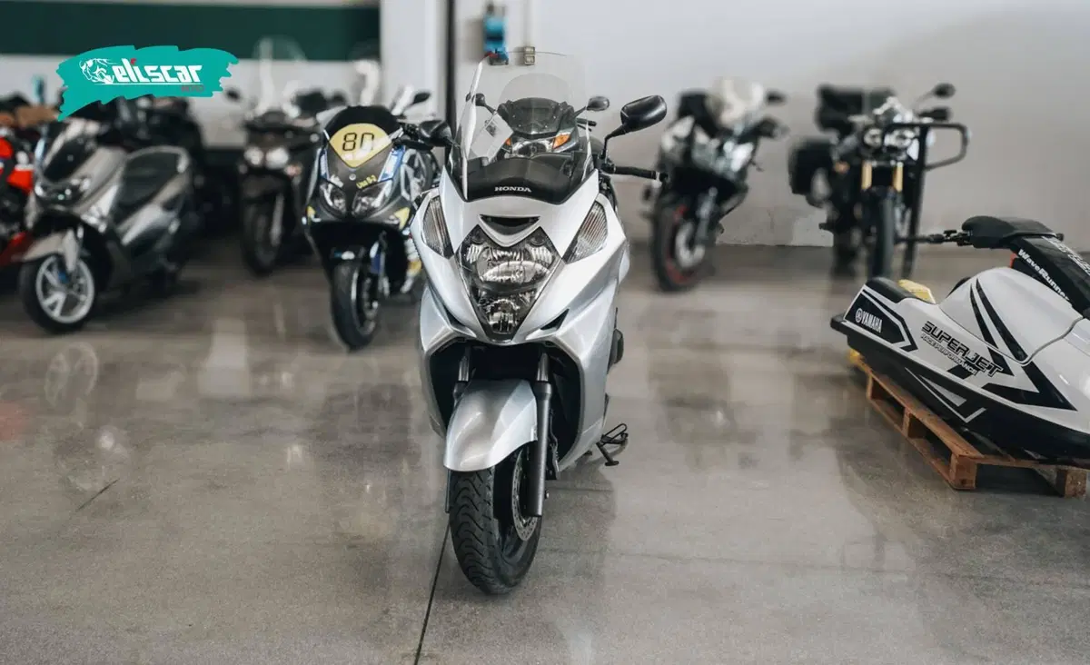 Honda Silver Wing 400 (2006 - 09) (4)