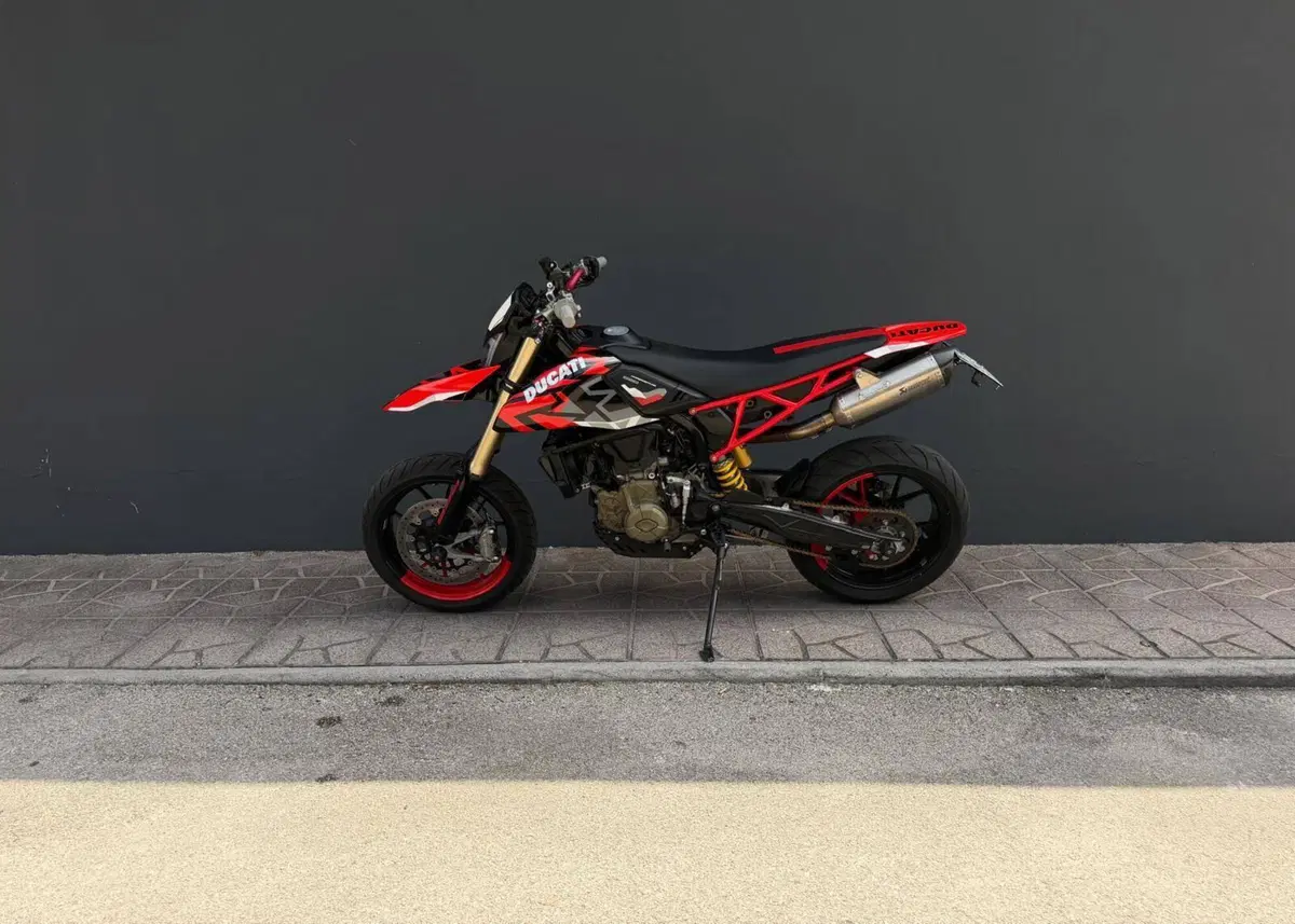 Ducati Hypermotard 698 Mono RVE (2024 - 26) (3)