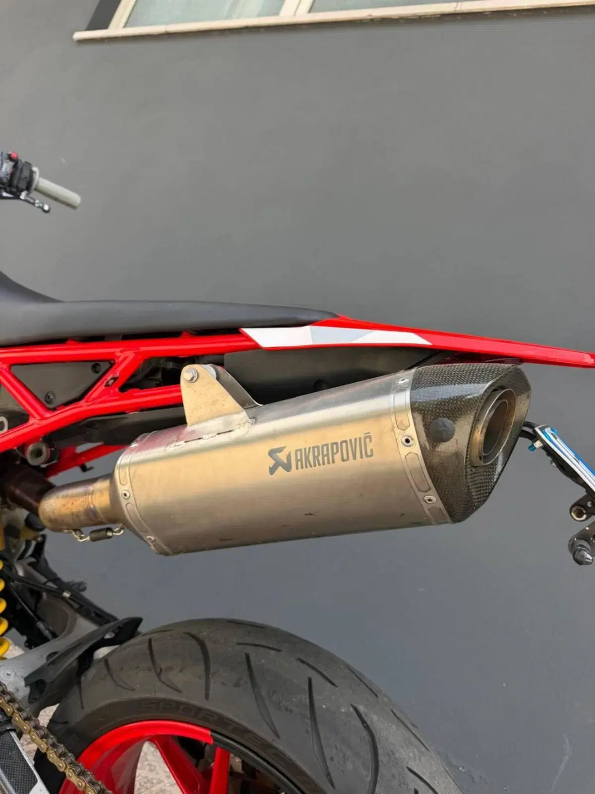 Ducati Hypermotard 698 Mono RVE (2024 - 26) (4)