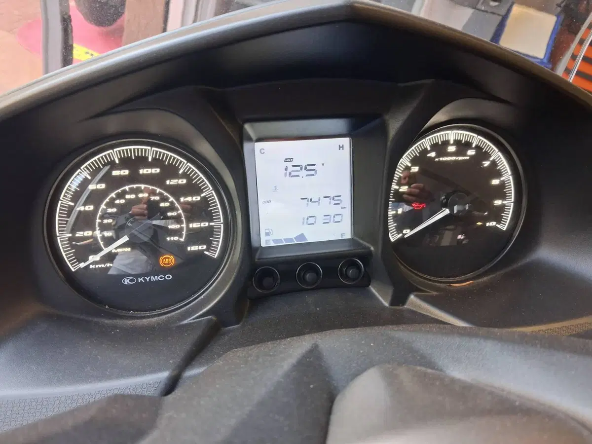 Kymco X-Town 300i City (2021 - 25) (4)