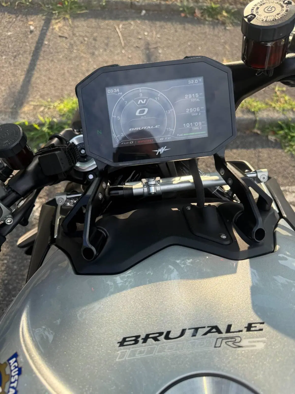 MV Agusta Brutale 1000 RS (2022 - 26) (5)