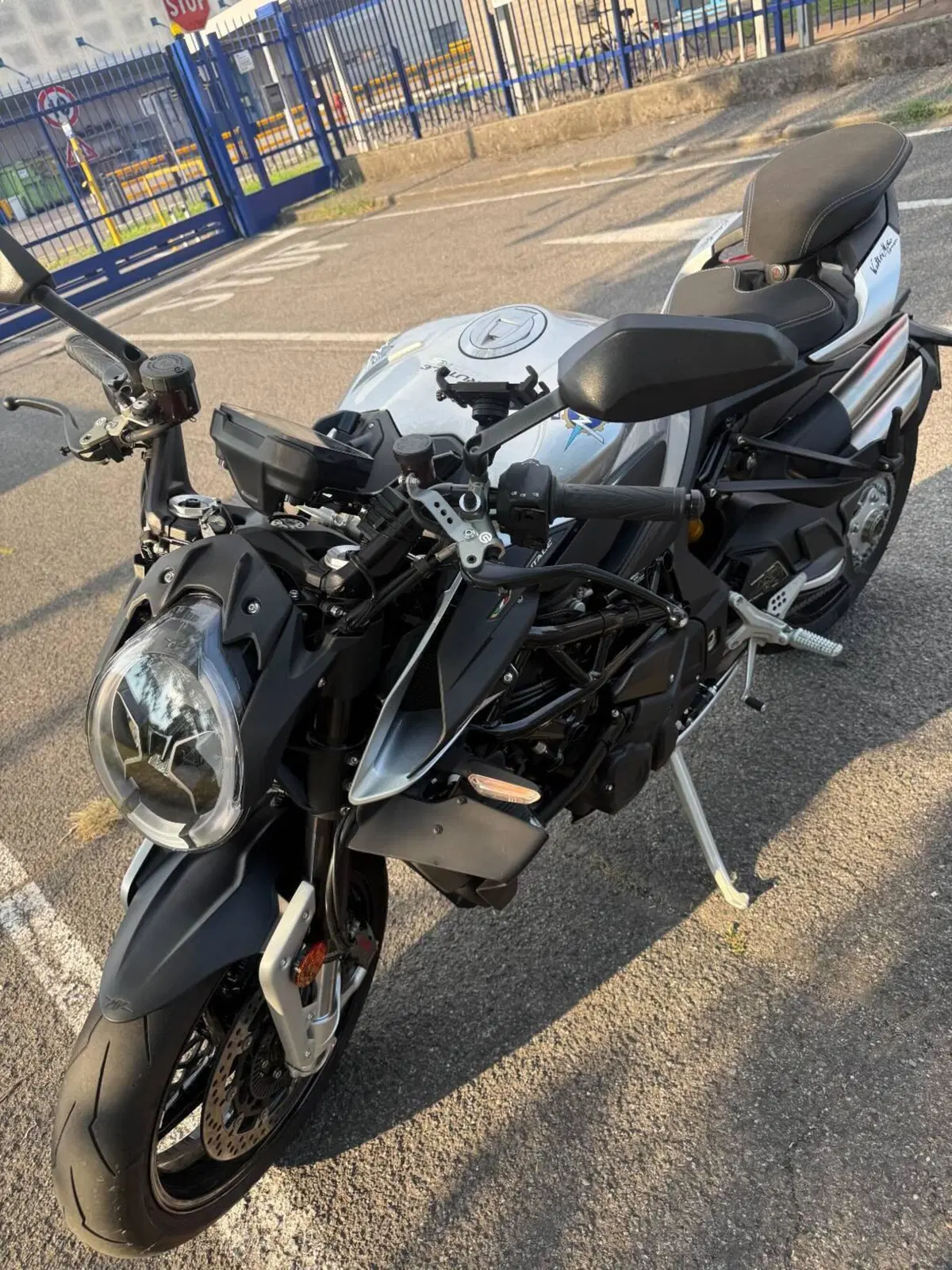 MV Agusta Brutale 1000 RS (2022 - 26) (6)