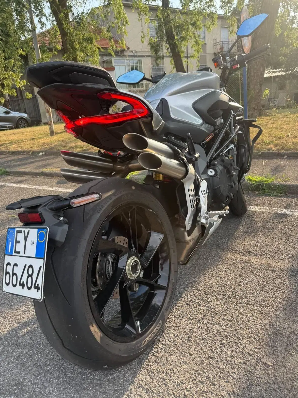 MV Agusta Brutale 1000 RS (2022 - 26) (7)
