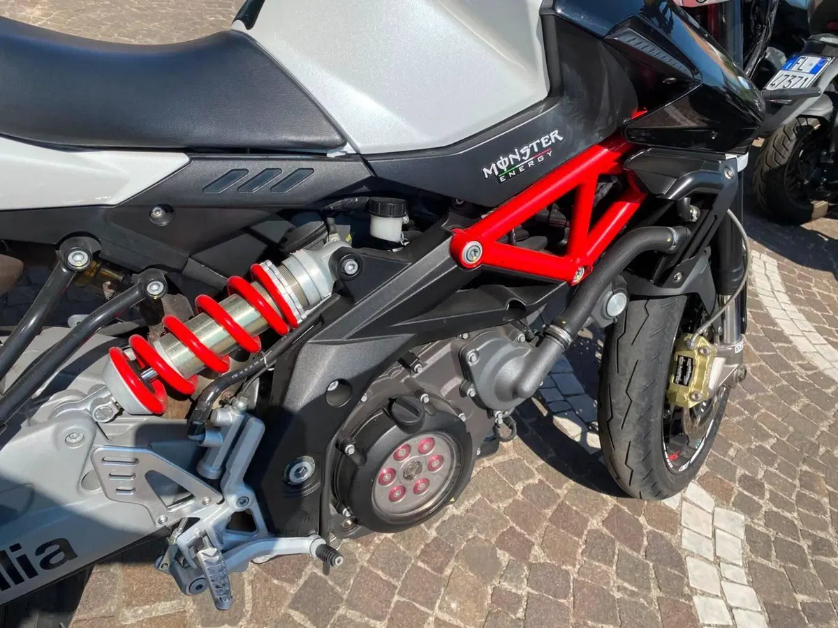 Aprilia Shiver 750 (2010 - 16) (6)