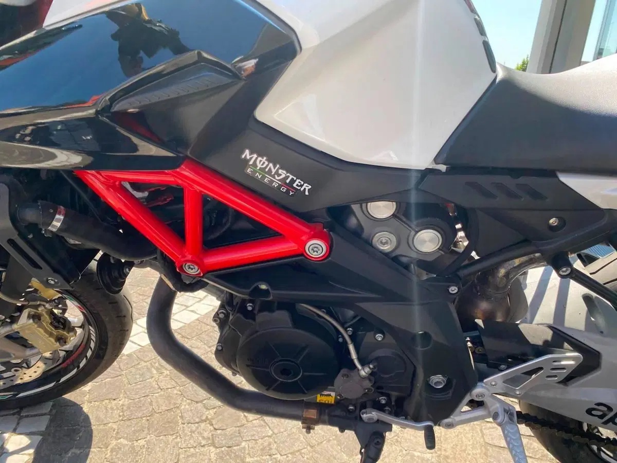 Aprilia Shiver 750 (2010 - 16) (9)