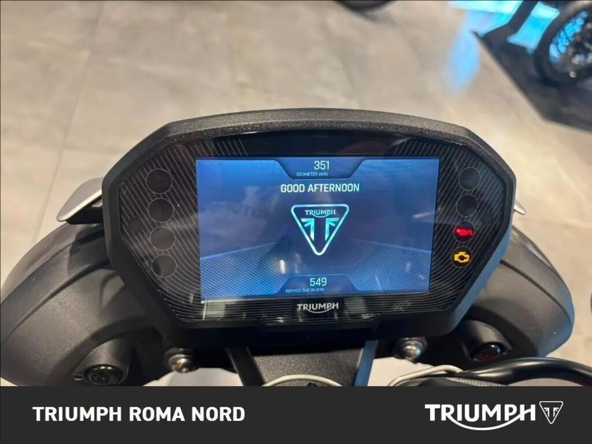 Triumph Street Triple 765 RX (2026) (4)