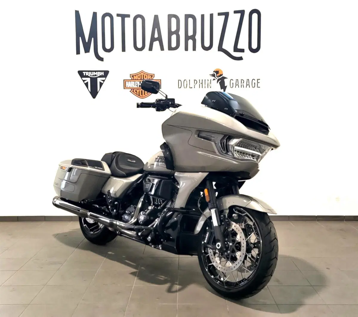 Harley-Davidson CVO Road Glide (2023) (3)