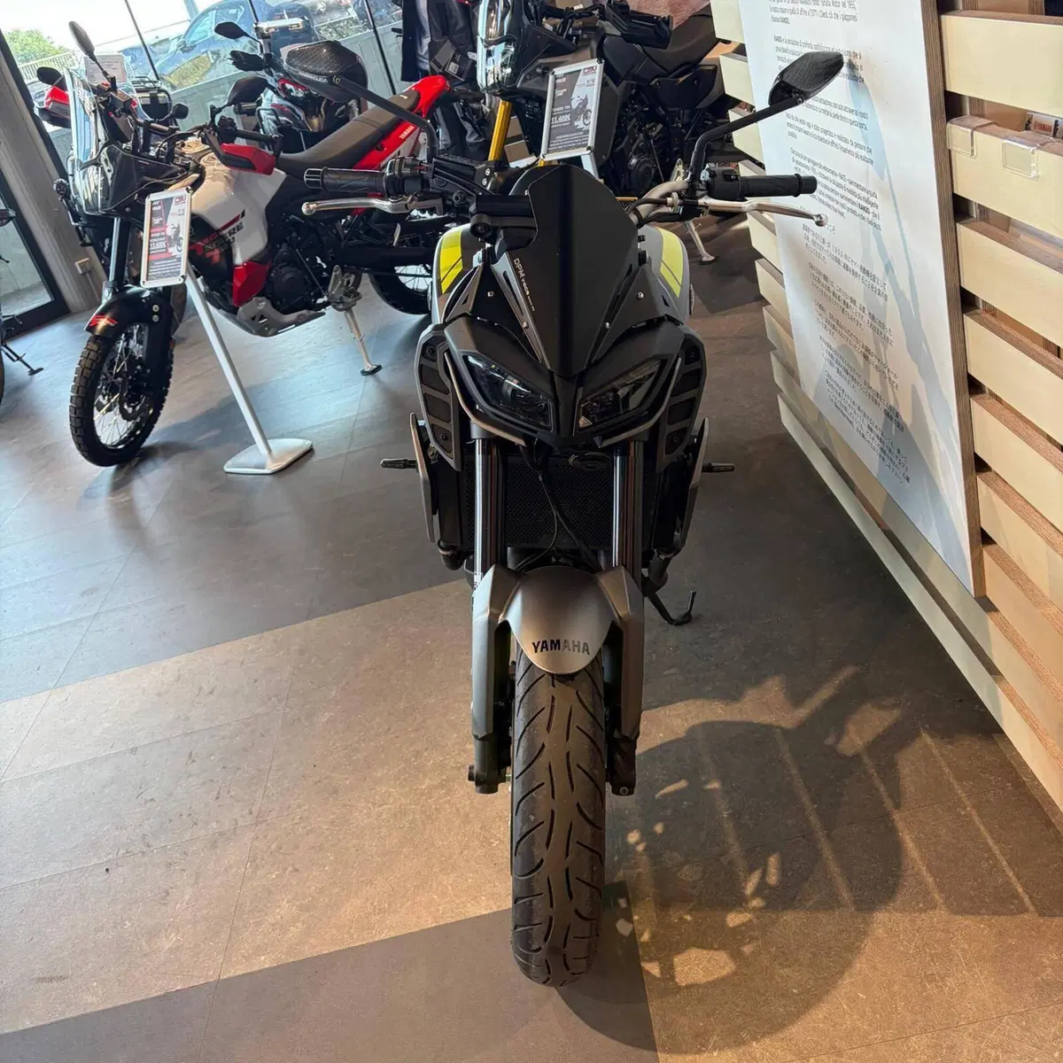 Yamaha MT-09 (2017 - 20) (7)