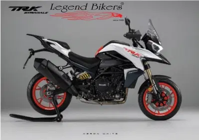 Benelli TRK 902 Stradale (2026) nuova