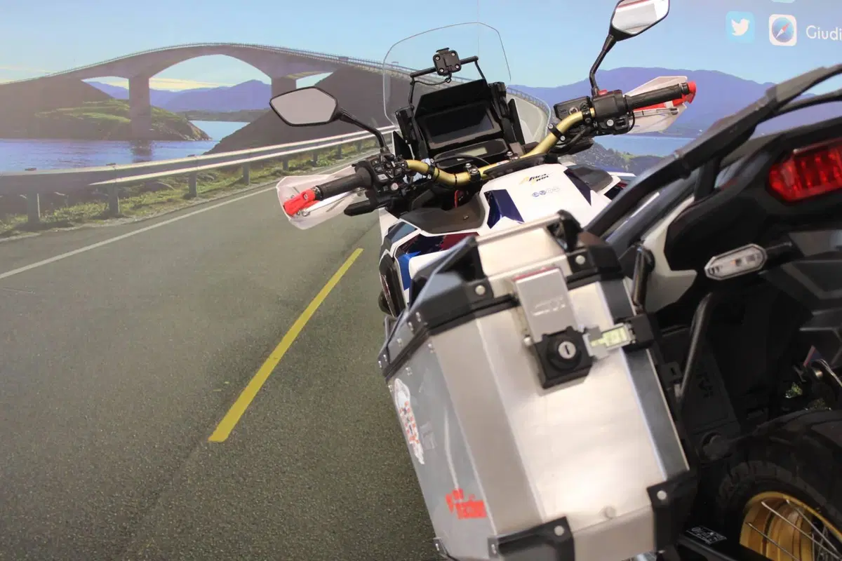 Honda Africa Twin CRF 1100L Adventure Sports (2024 - 26) (17)