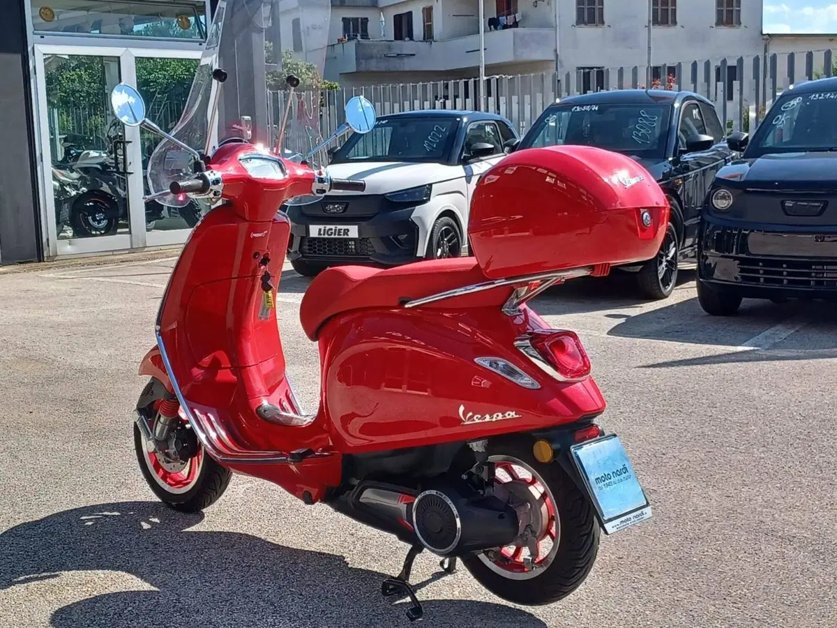 Vespa Vespa Elettrica 70 Red (2022 - 24) (5)