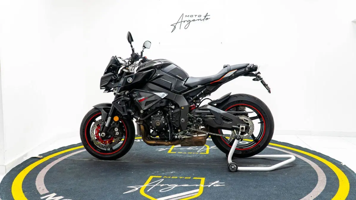 Yamaha MT-10 (2017 - 20) (7)