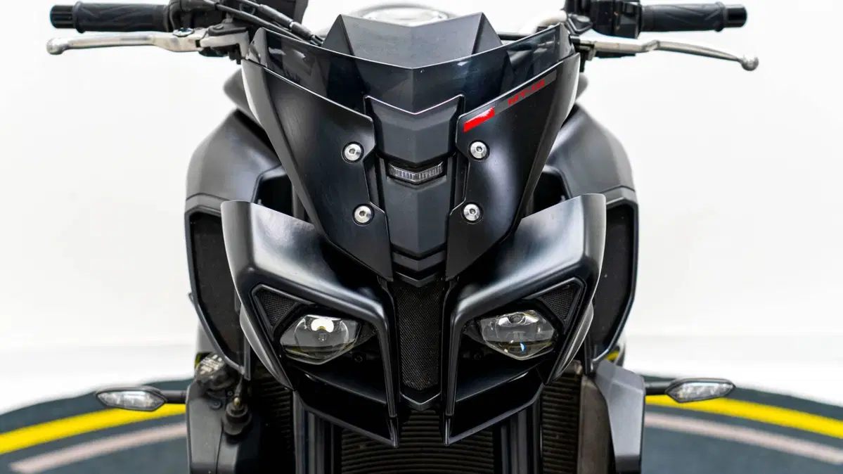 Yamaha MT-10 (2017 - 20) (10)