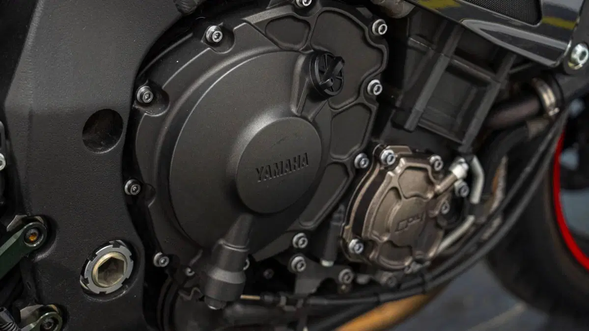 Yamaha MT-10 (2017 - 20) (17)
