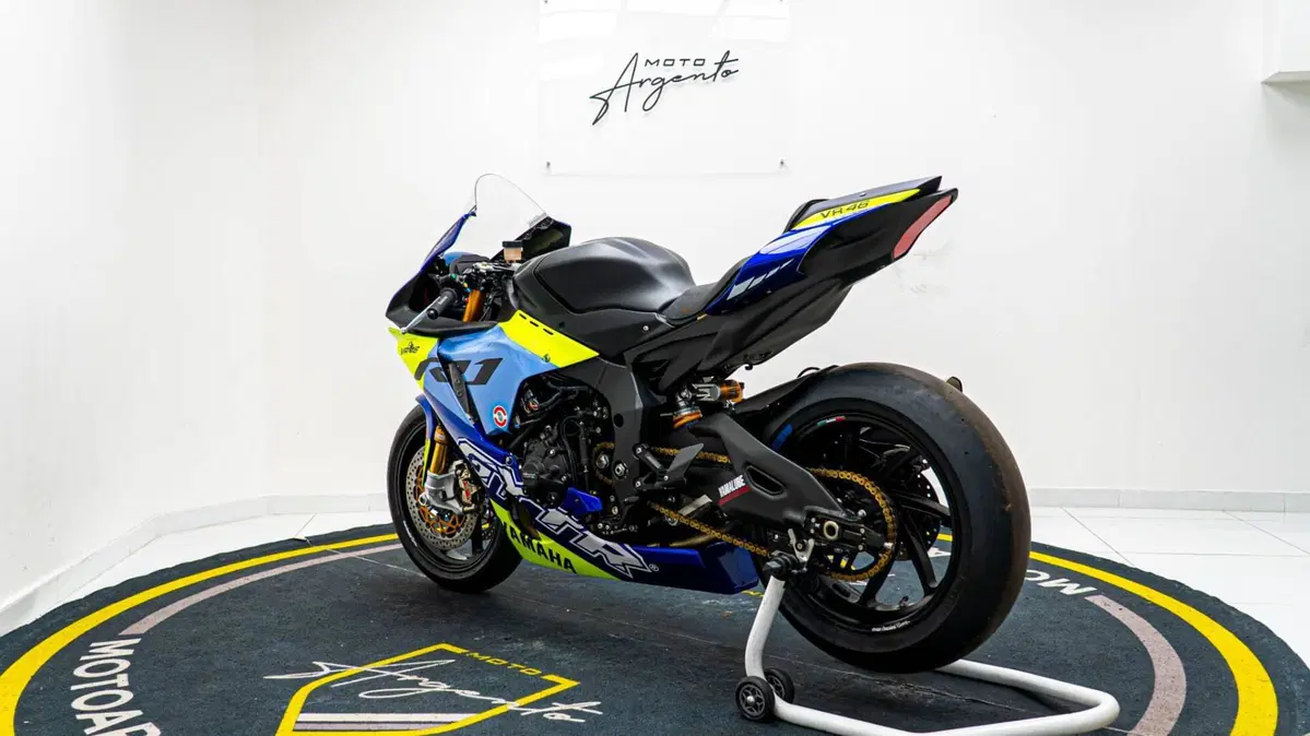 Yamaha YZF R1 GYTR PRO 25th Anniversary (2024) (6)