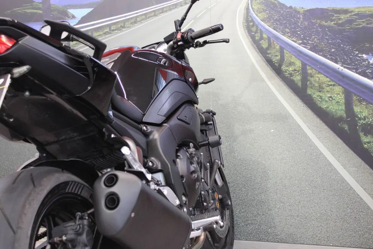 Yamaha FZ8 (2010 - 12) (17)