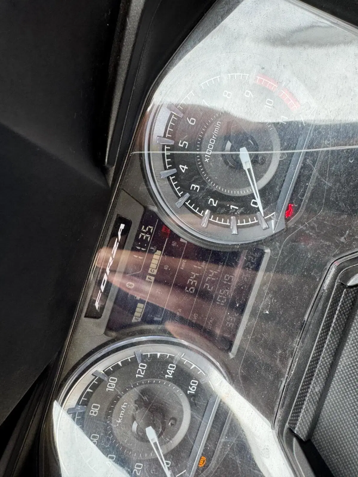 Honda Forza 350 (2022 - 24) (4)