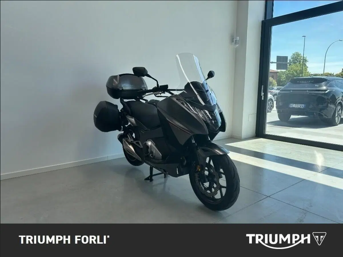 Honda Integra 750 DCT Sport (2017) (2)