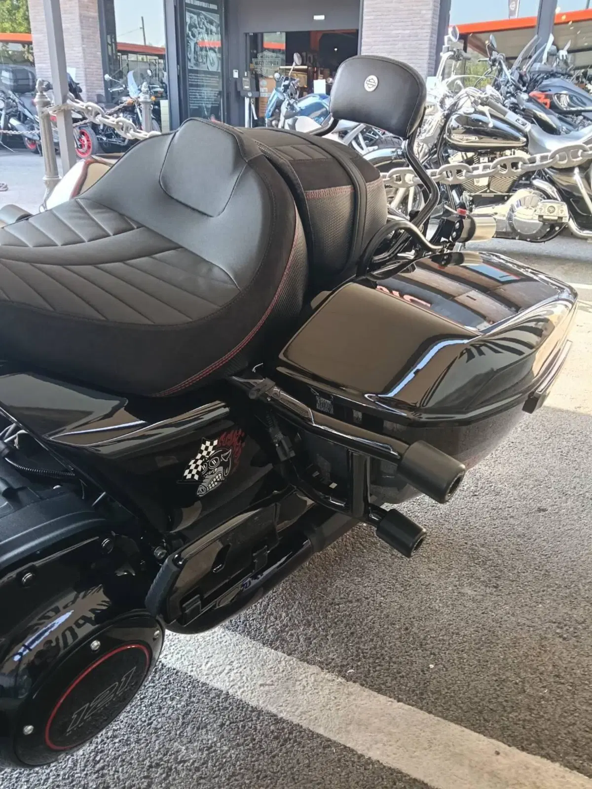 Harley-Davidson CVO Road Glide ST (2026) (7)