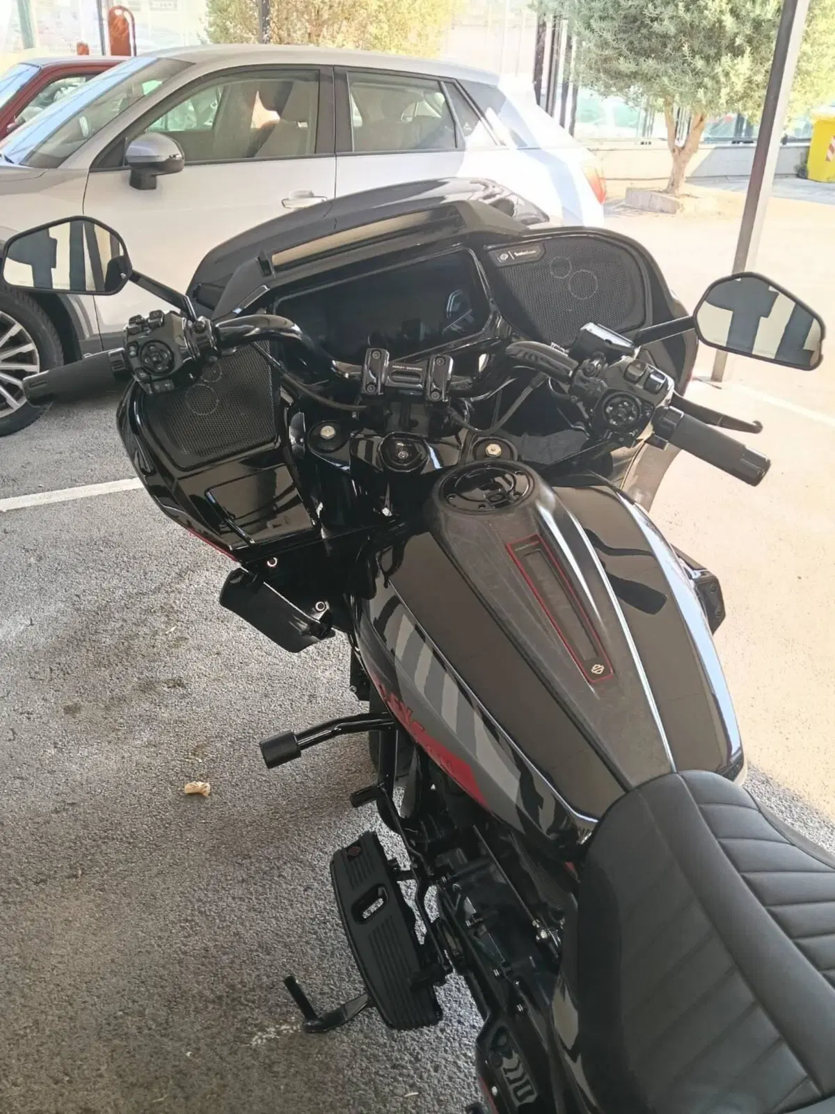 Harley-Davidson CVO Road Glide ST (2026) (8)
