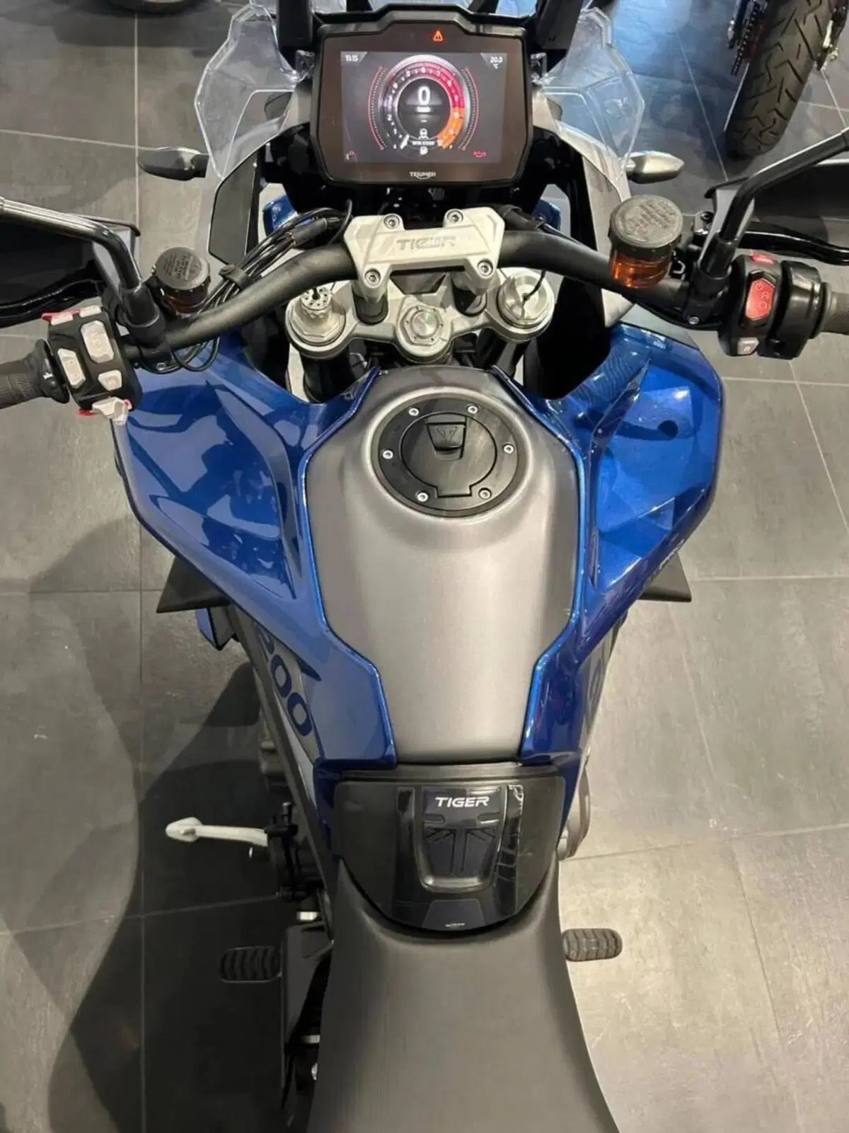 Triumph Tiger 1200 GT Pro (2022 - 23) (11)