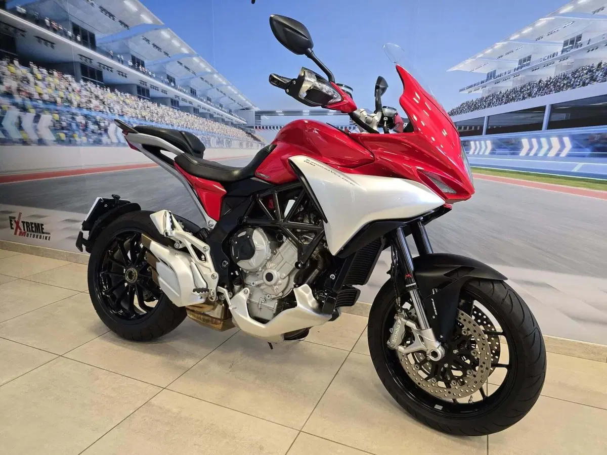 MV Agusta Turismo Veloce 800 (2014 - 16) (24)