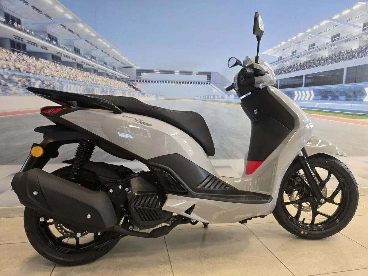 Swm C-Fly 125 (2026) (20)