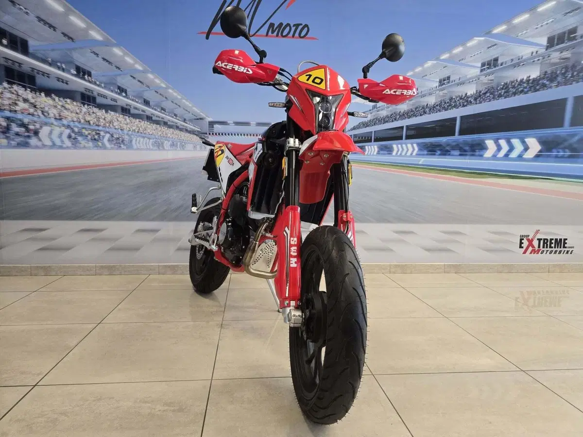 Swm SM 125 R Reborn (2026) (7)