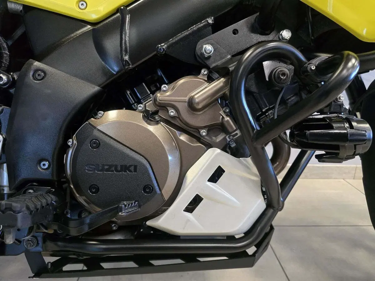 Suzuki V-Strom 1050XT (2020 - 23) (19)