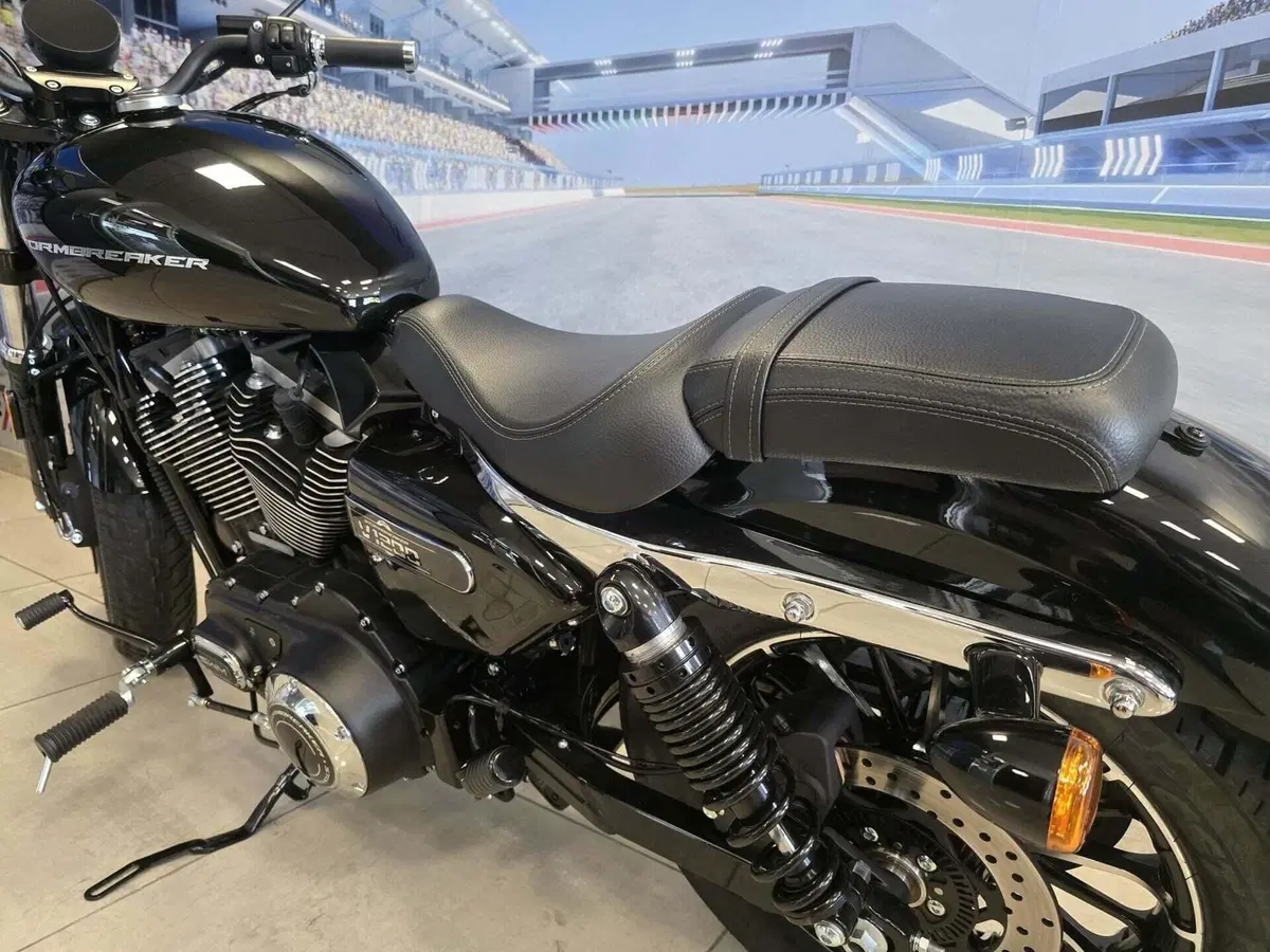 Swm Stormbreaker V1200 (2026) (5)