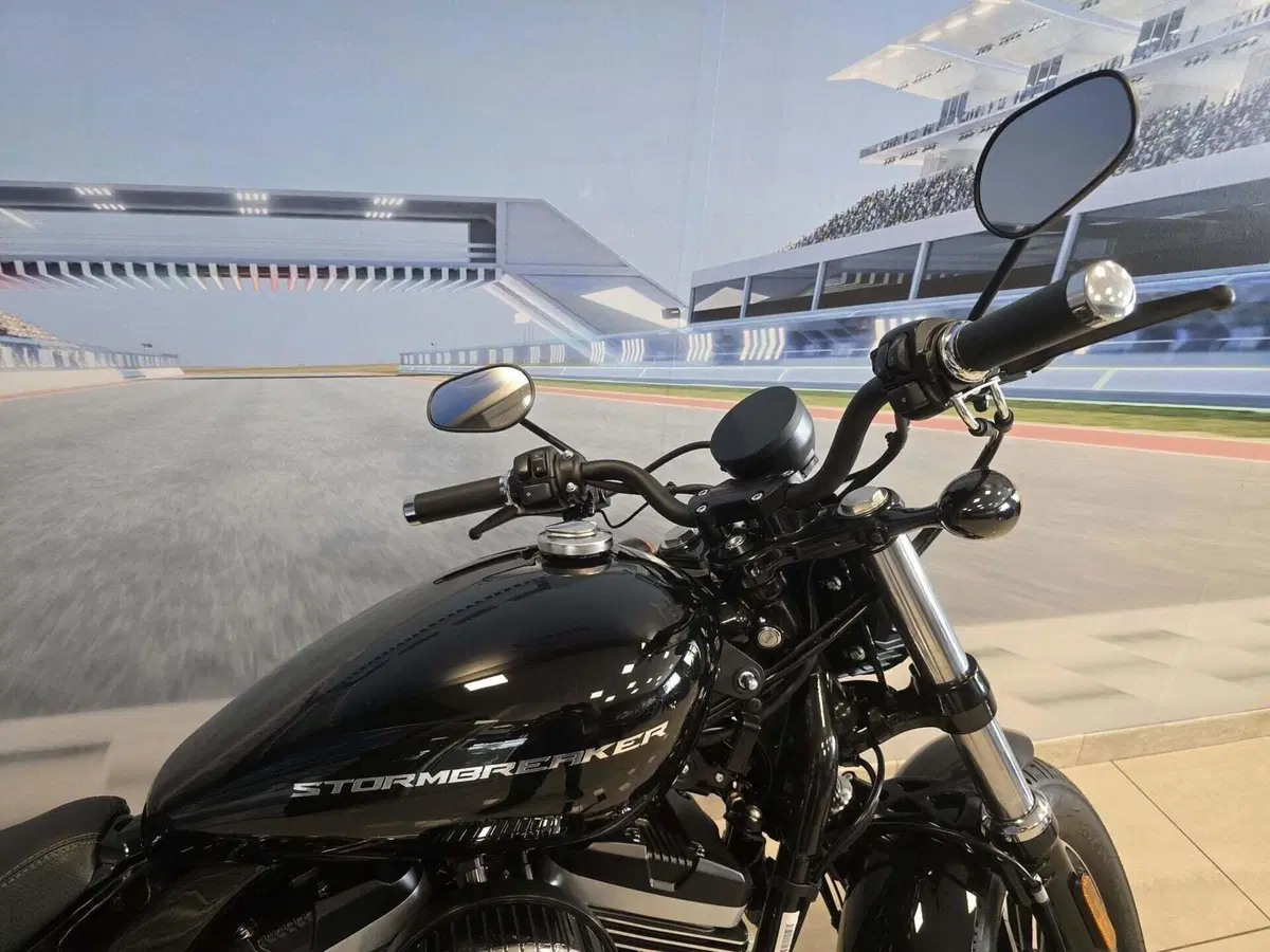 Swm Stormbreaker V1200 (2026) (16)