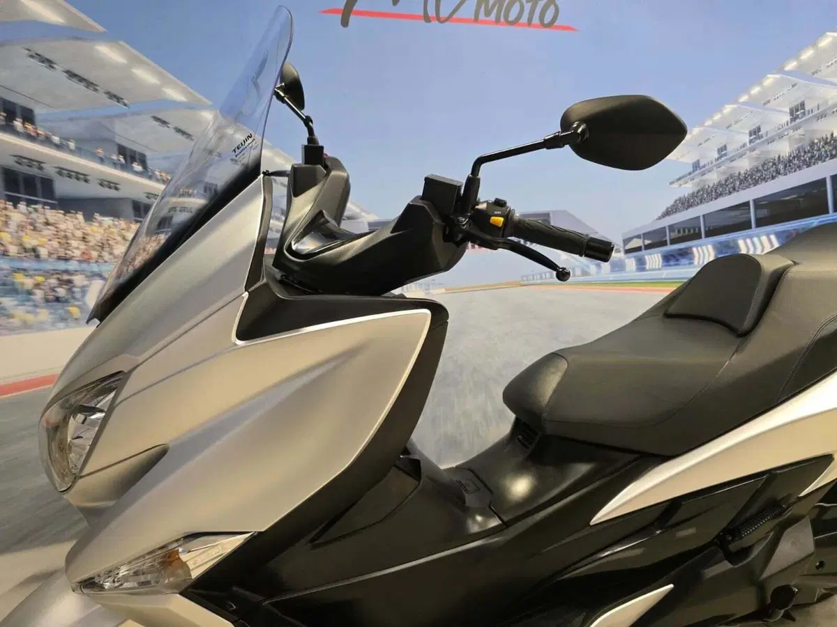 Suzuki Burgman 400 (2022 - 24) (18)