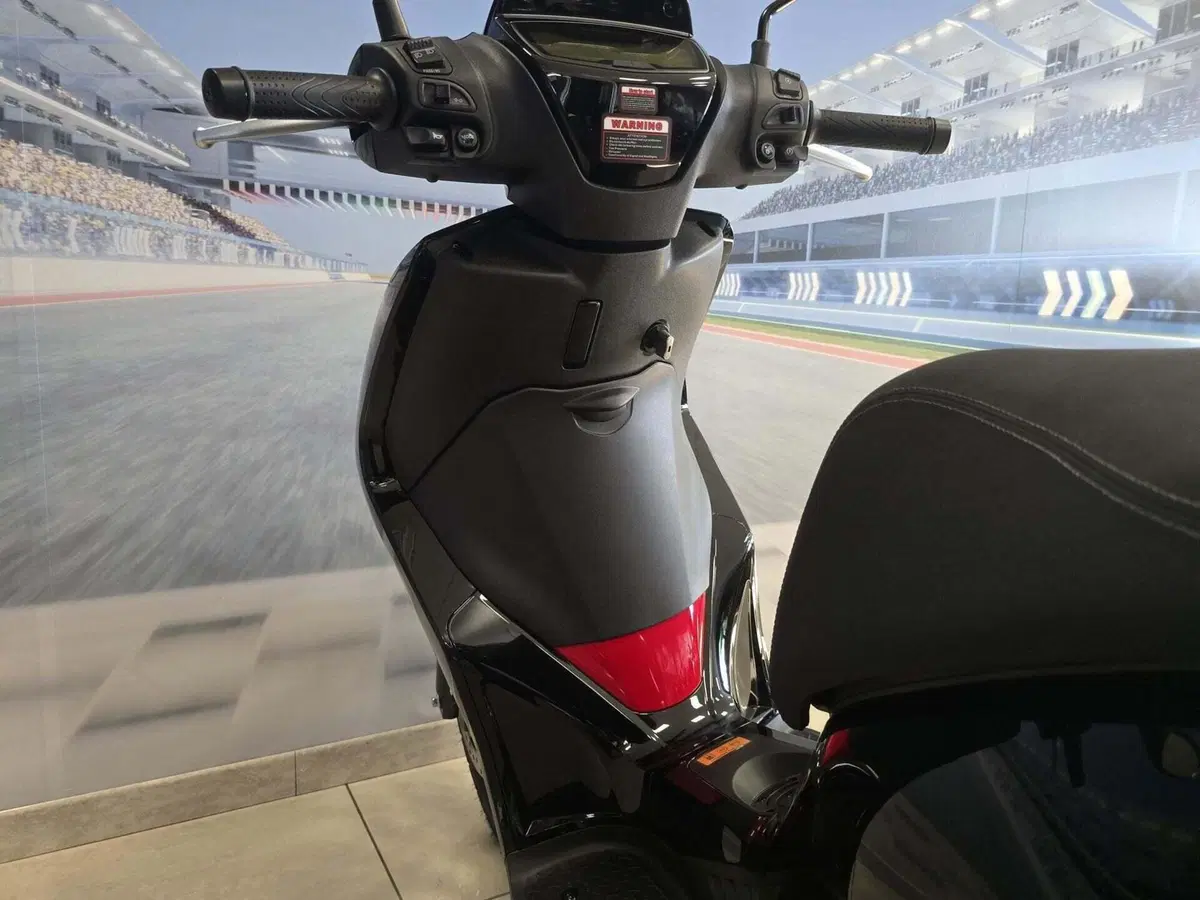 Swm C-Fly 125 (2026) (20)