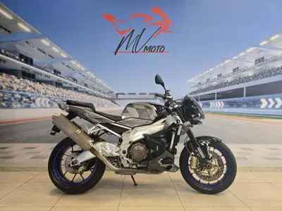 Aprilia Tuono 1000 R (2006 - 10) usata