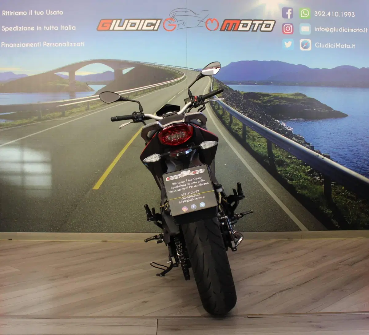 Benelli BN 302 (2014 - 16) (4)