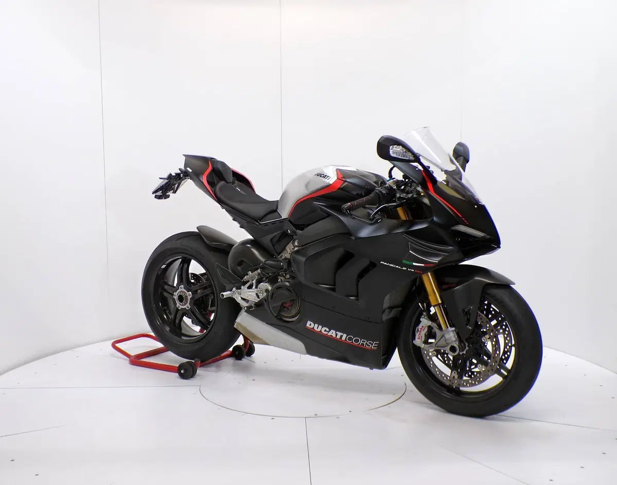 Ducati Panigale V4 1100 SP (2021) (2)
