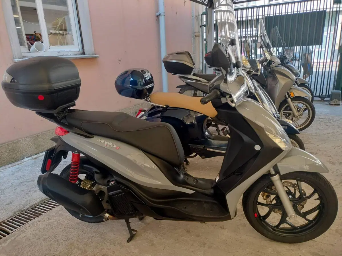 Piaggio Medley 150 S ABS (2021 - 25) (4)