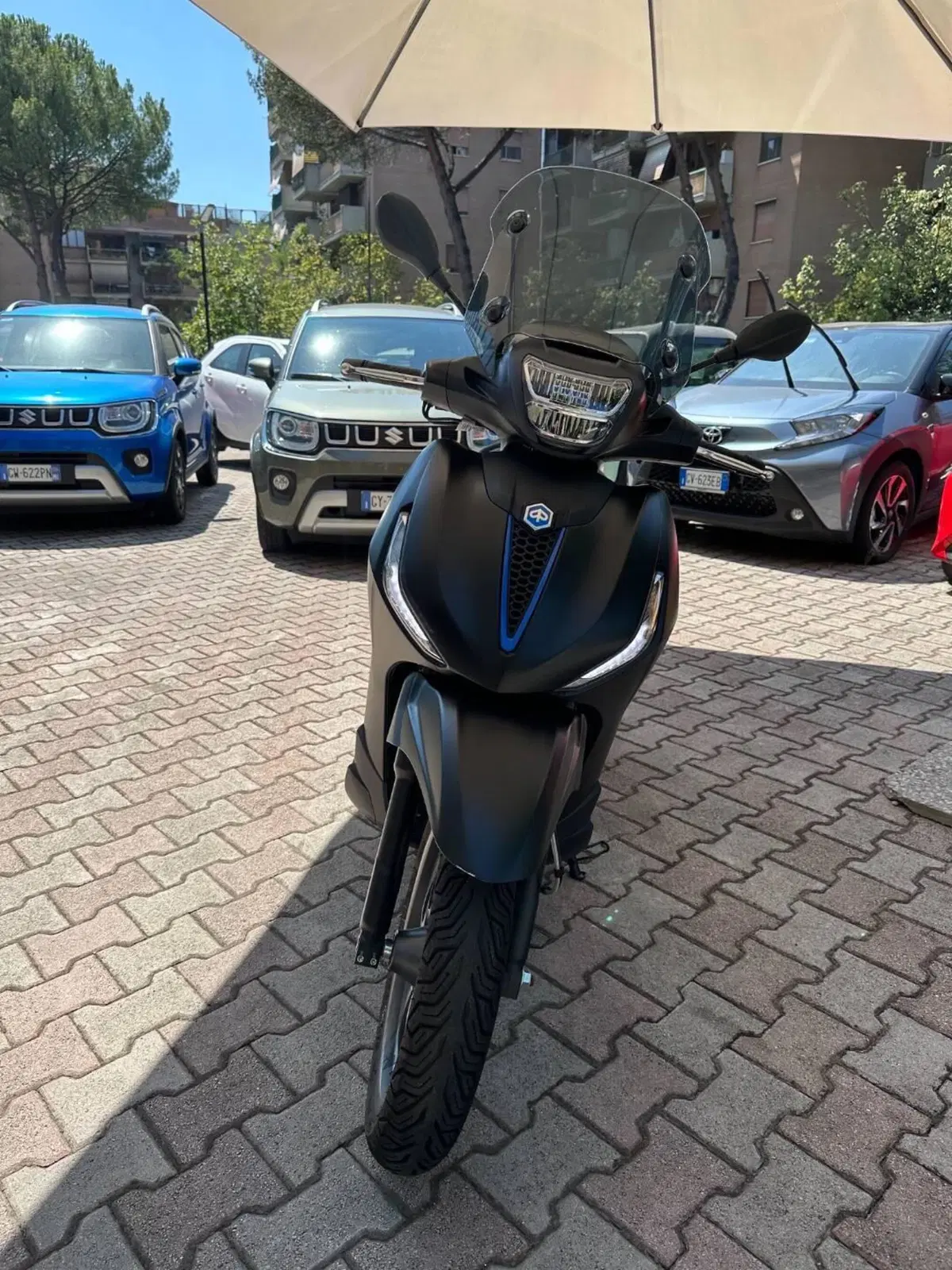 Piaggio Beverly 310 S (2025 - 26) (2)