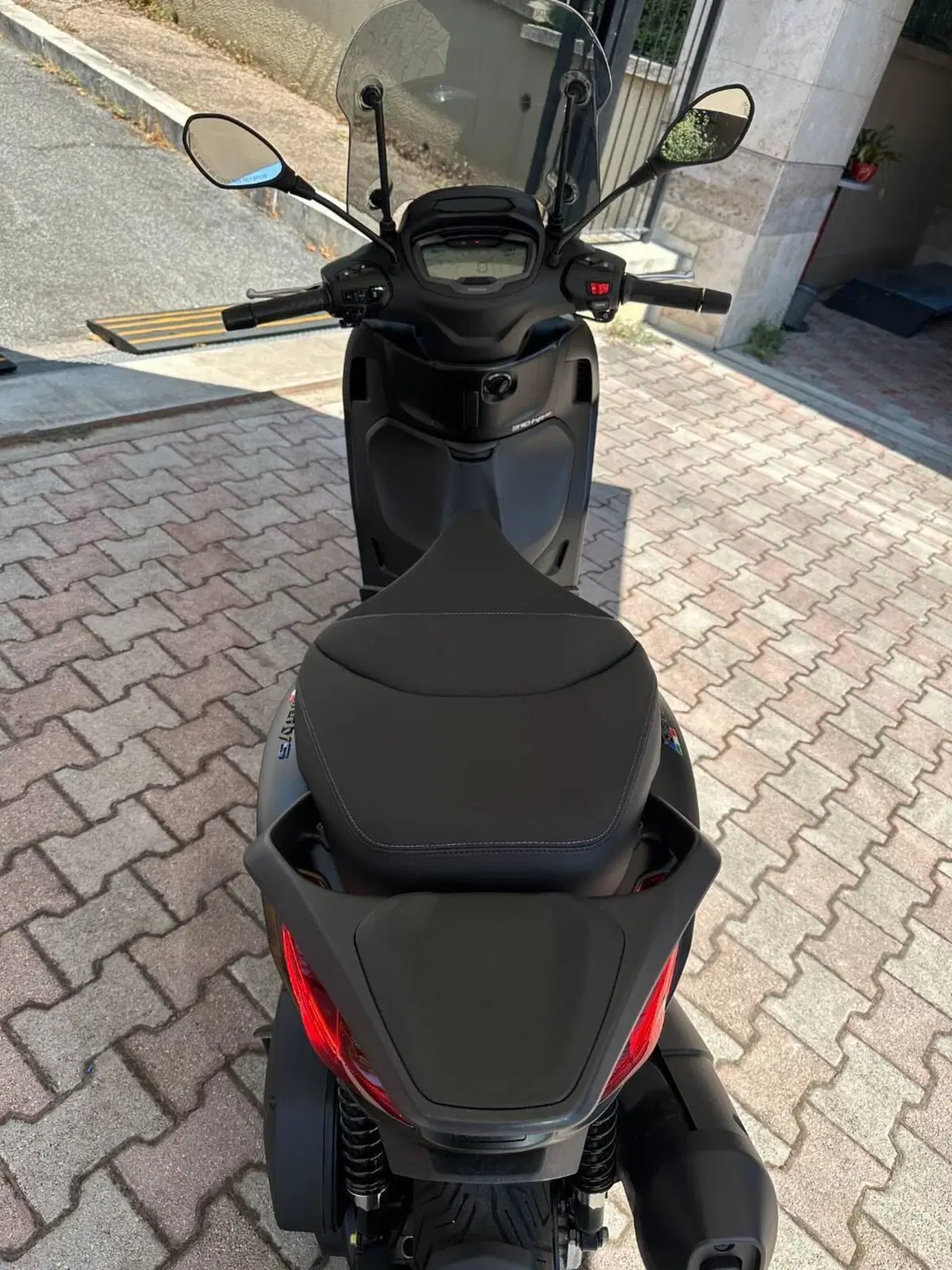 Piaggio Beverly 310 S (2025 - 26) (5)