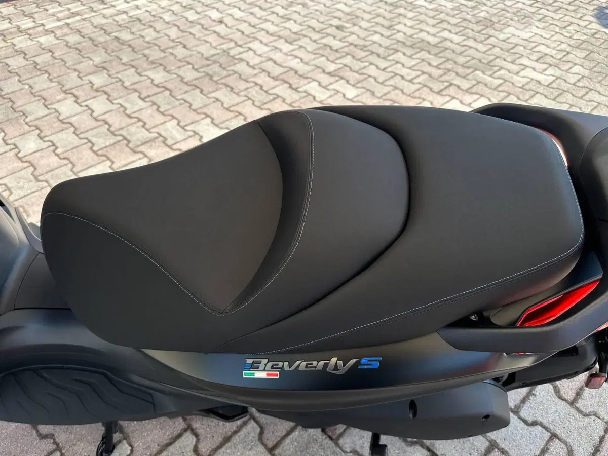 Piaggio Beverly 310 S (2025 - 26) (8)