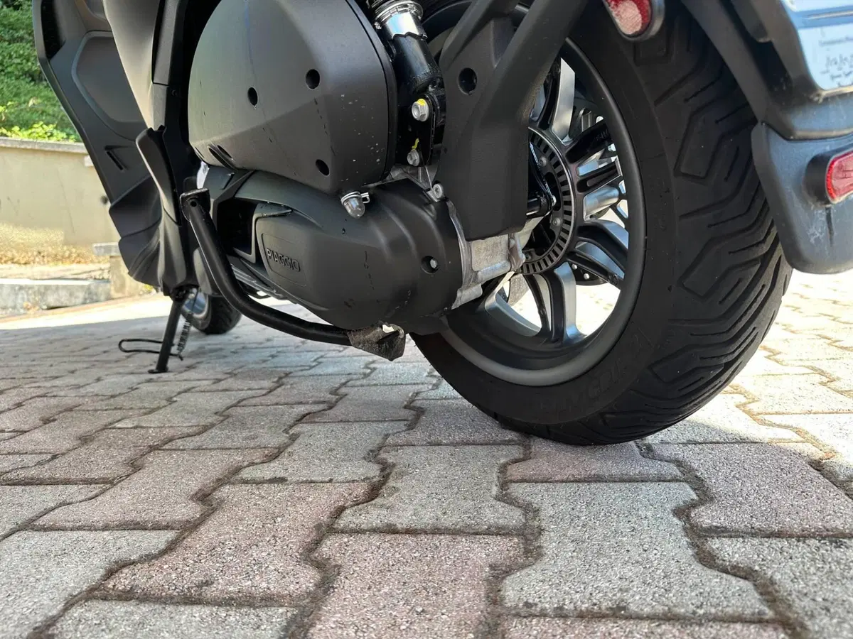 Piaggio Beverly 310 S (2025 - 26) (9)