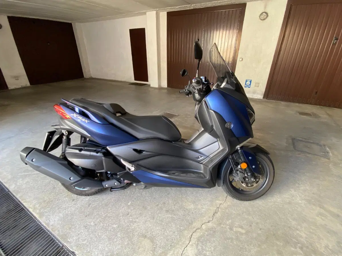 Yamaha X-Max 400 ABS (2017 - 20) (4)