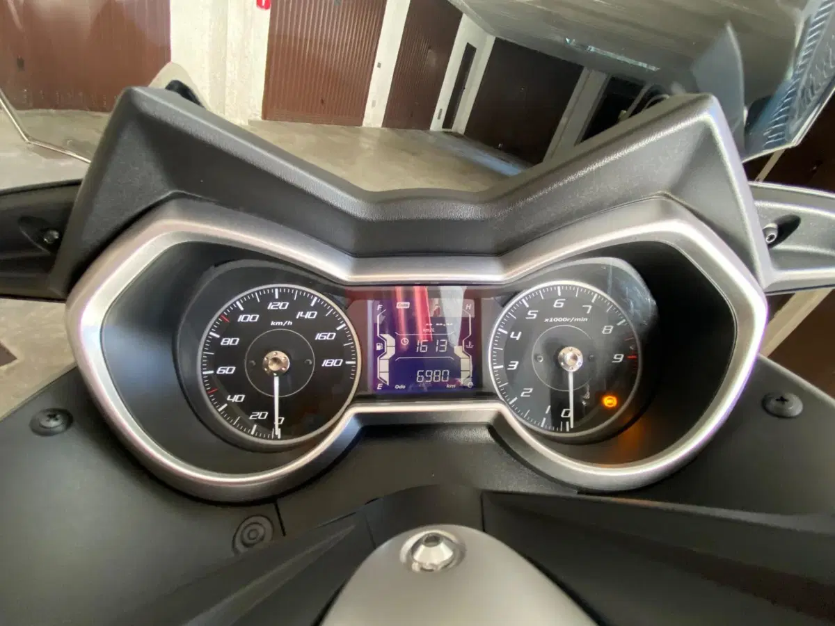 Yamaha X-Max 400 ABS (2017 - 20) (6)