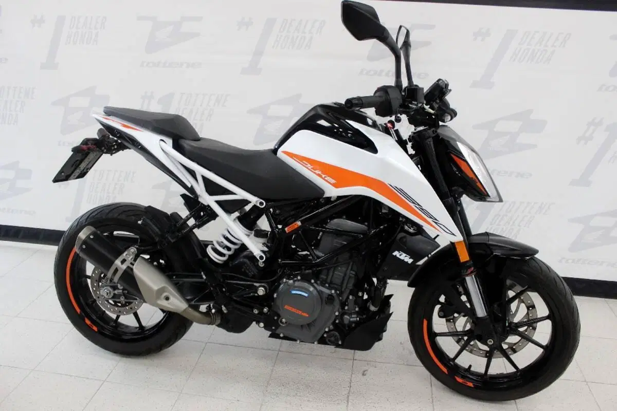 KTM 390 Duke (2021 - 23) (3)