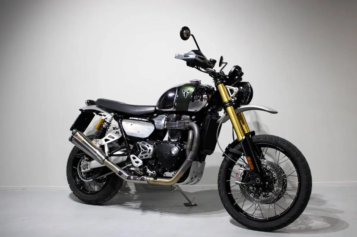 Triumph Scrambler 1200 XE Chrome Edition (2023) (2)