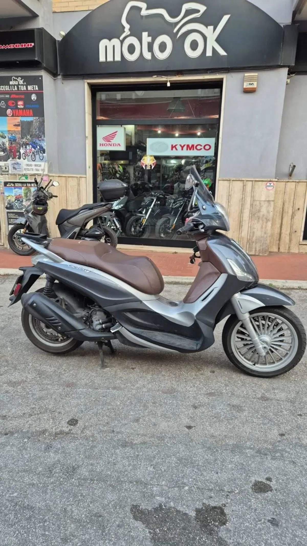 Piaggio Beverly 300 i.e. (2010 - 16)